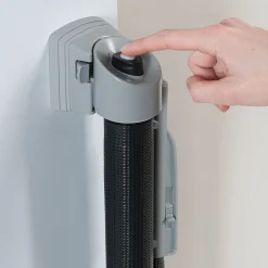 KidCo Retractable Safeway Gate