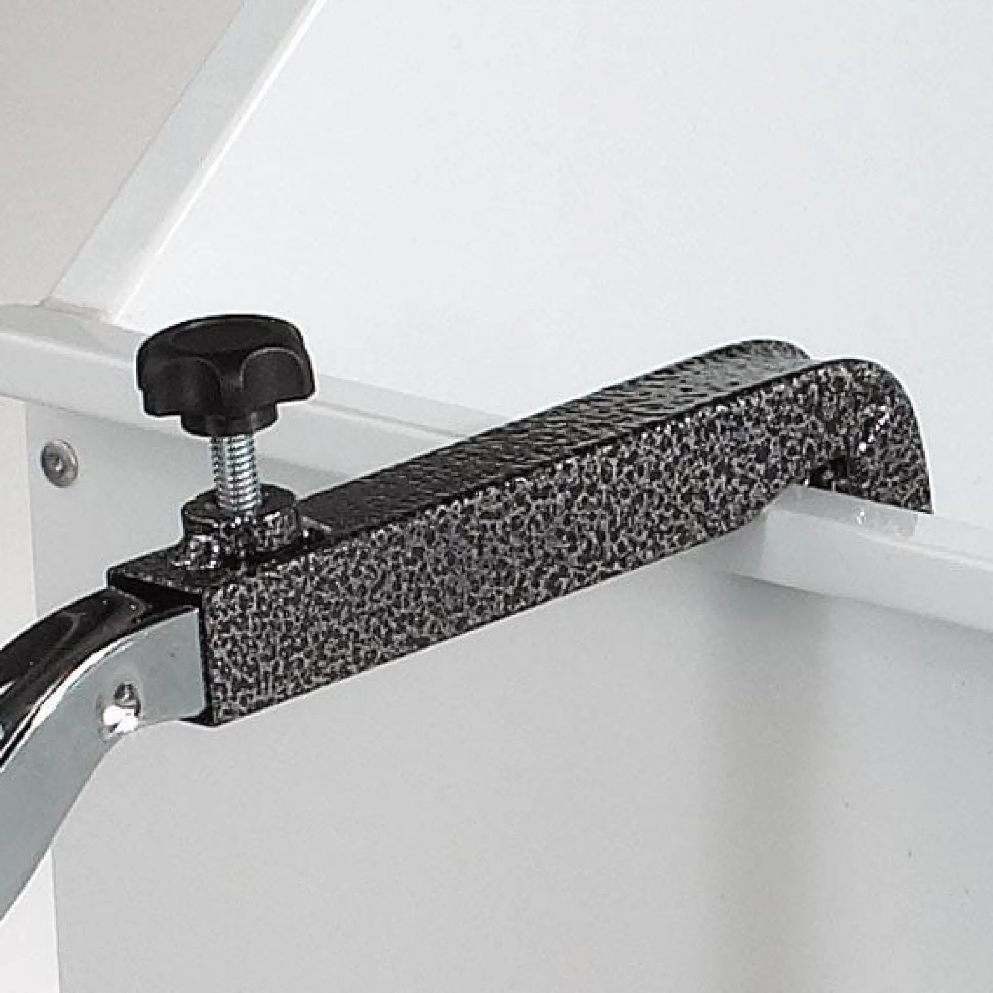Master Equipment Extension Hooks for Tub Stairs