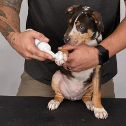 Top Performance Paw Clean Hypoallergenic Waterless Paw Cleaner